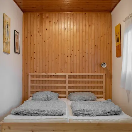 Holiday home Sunny Clara Oenallo Nyaralo