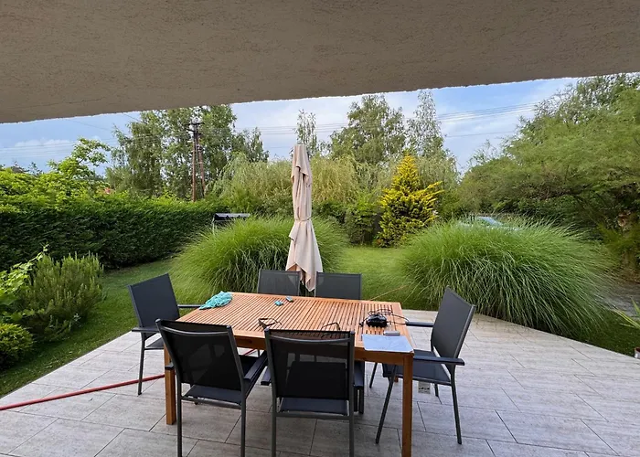 Sunny Clara Oenallo Nyaralo 펜션 *